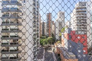 Image 19 - 872106