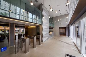Image 6 - 872108