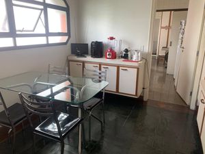 Image 7 - 872115