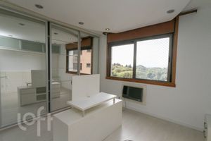 Image 9 - 872219