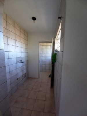 Image 3 - 872236