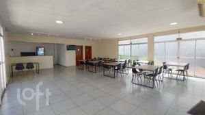 Image 17 - 872243