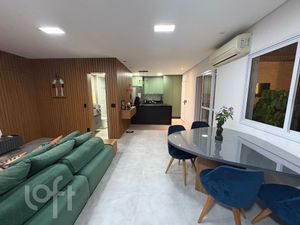 Image 10 - 872244