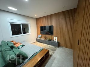 Image 1 - 872244