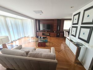 Image 11 - 872249