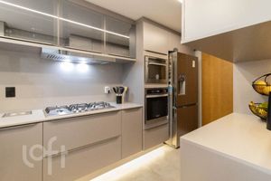 Image 31 - 872255