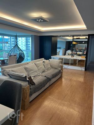 Image 12 - 872259