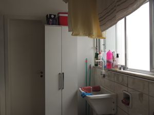 Image 5 - 872265
