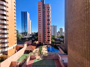 Image 19 - 872287