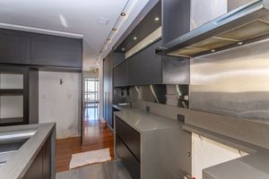 Image 61 - 872290