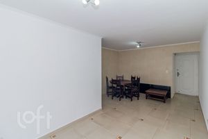 Image 4 - 872297