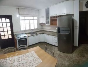 Image 1 - 872321