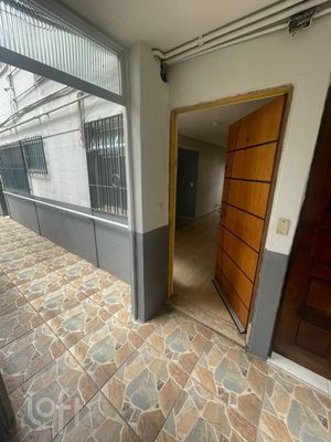 Image 12 - 872322