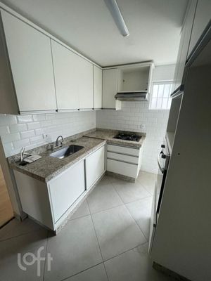 Image 1 - 872322