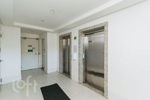 Image 44 - 872356