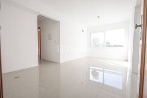 Image 1 - 872363