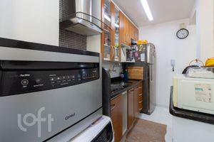 Image 6 - 872366
