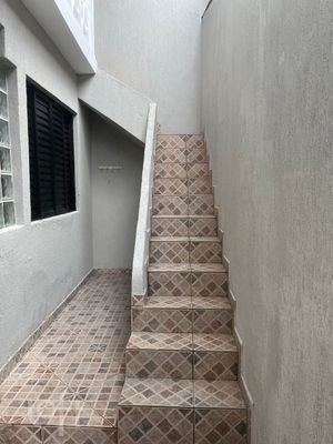 Image 28 - 872368