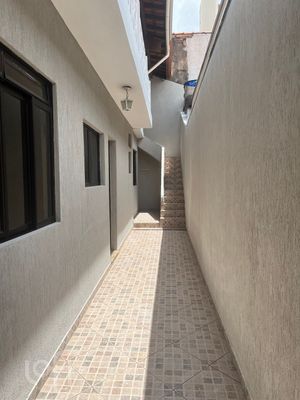 Image 4 - 872368
