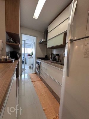 Image 4 - 872369