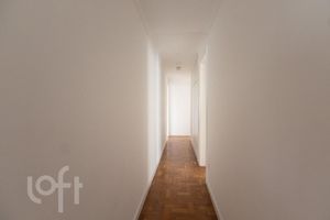 Image 9 - 872382