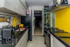 Image 41 - 872395