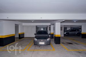 Image 53 - 872395