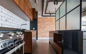Image 17 - 872396