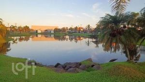 Image 14 - 872404