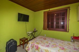 Image 8 - 872429