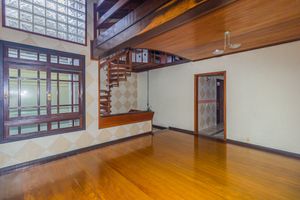 Image 15 - 872429