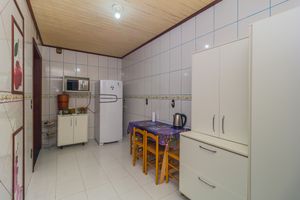 Image 40 - 872429