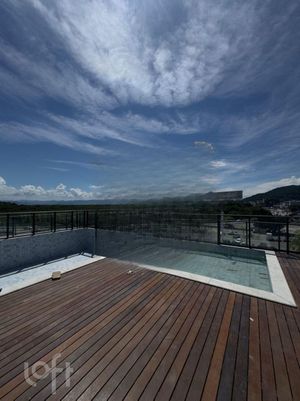 Image 5 - 872430
