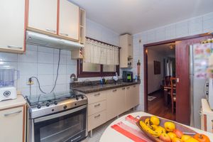 Image 31 - 872434