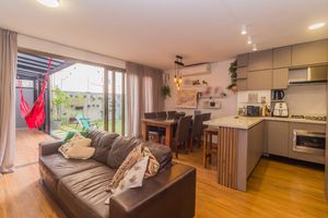 Image 3 - 872439