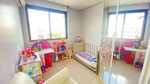 Image 8 - 872441
