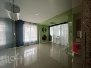 Image 32 - 872452