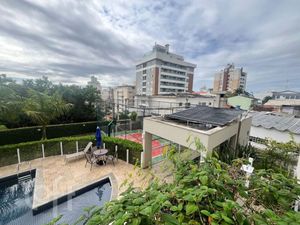 Image 37 - 872452