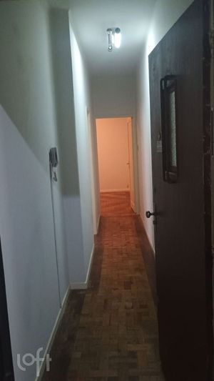 Image 4 - 872462