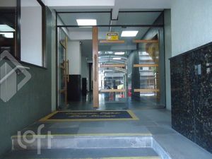 Image 15 - 872465