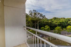 Image 5 - 872469