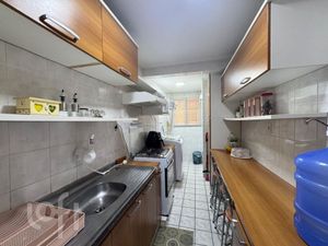 Image 7 - 872478