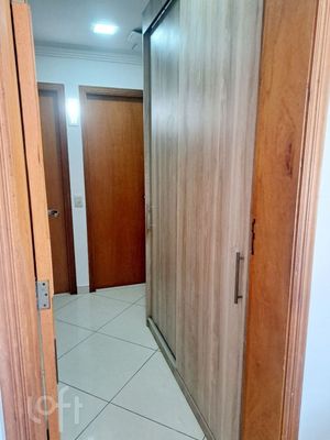 Image 17 - 872484