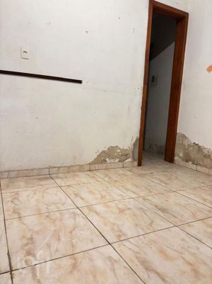 Image 4 - 872485