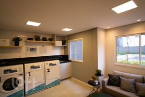 Image 8 - 872488