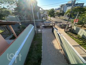 Image 7 - 872492