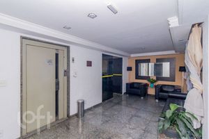 Image 33 - 872495
