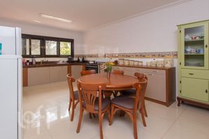 Image 15 - 872498