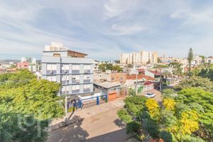 Image 10 - 872515