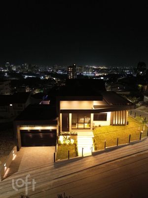 Image 35 - 872522